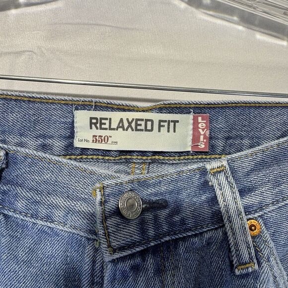 Levi’s 550 Medium Blue Wash Straight Leg Relaxed Fit Jeans Men’s W38 L30 - Picture 5 of 7